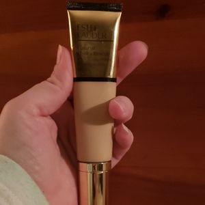 Estee lauder futurist hydra rescue 1N2 ecru